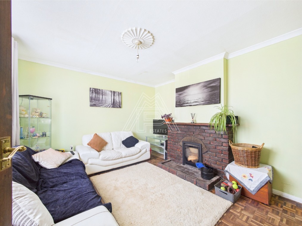 Garron Lane, South Ockendon, Essex, RM15