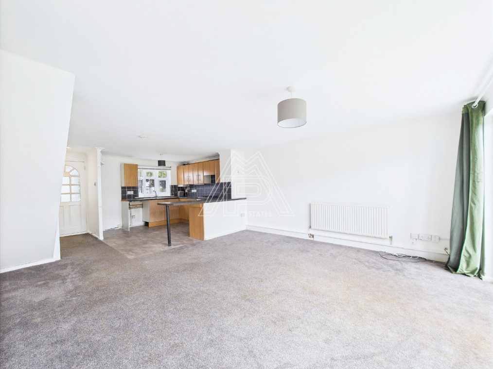 South Road, South Ockendon, Essex, RM15 6EX