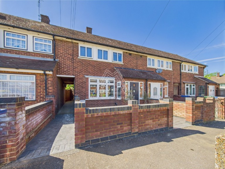 Fortin Close, South Ockendon, Essex, RM15