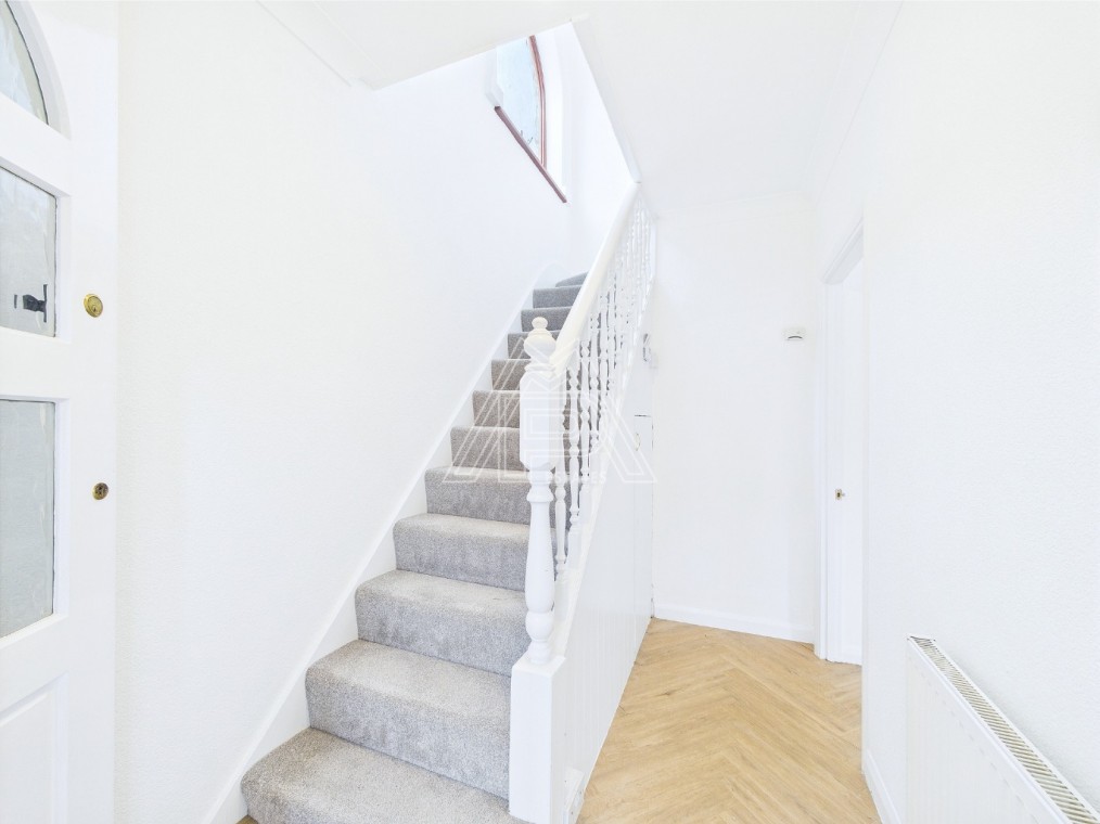 Lowlands Road, Aveley, South Ockendon, Essex, RM15