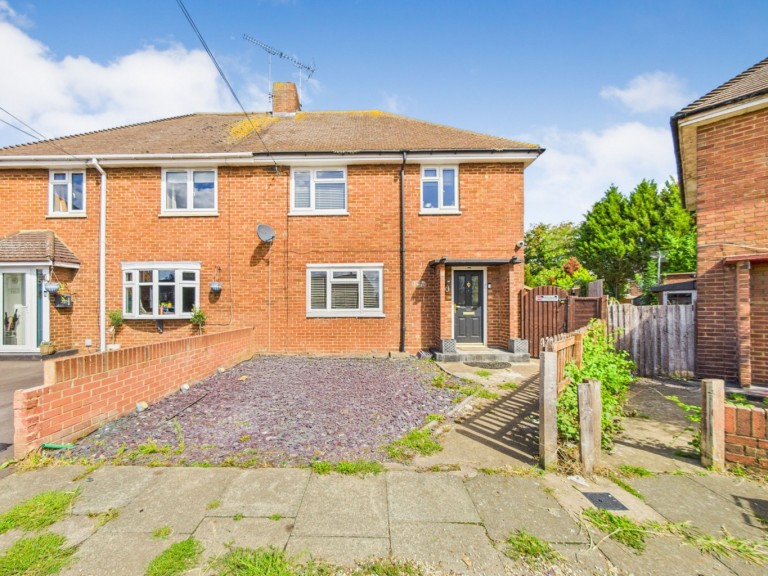 Myrtle Grove, Aveley, Essex, RM15