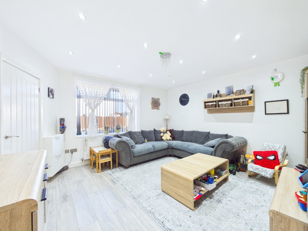 Cherwell Grove, South Ockendon, Essex, RM15