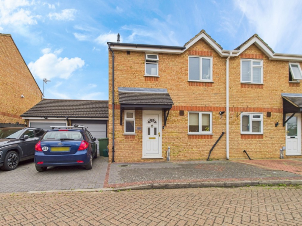 Danbury Crescent, South Ockendon, Essex, RM15