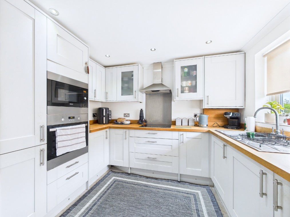 Danbury Crescent, South Ockendon, Essex, RM15