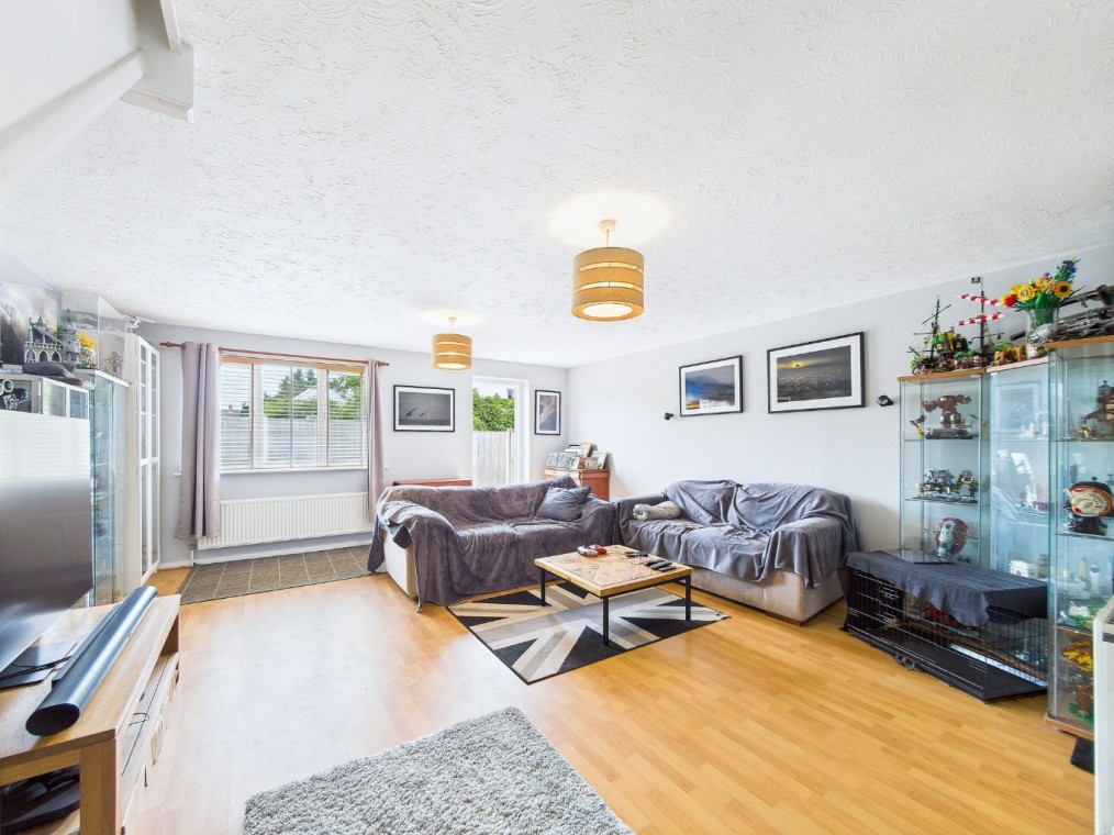 Danbury Crescent, South Ockendon, Essex, RM15