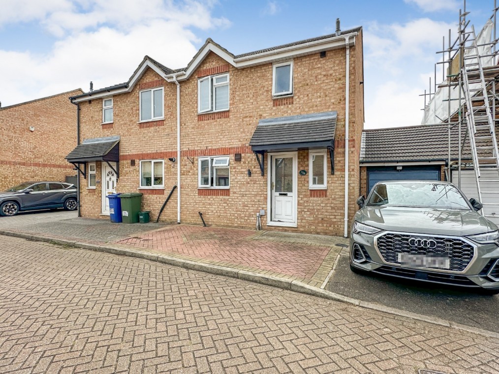 Danbury Crescent, South Ockendon, Essex, RM15 5XE