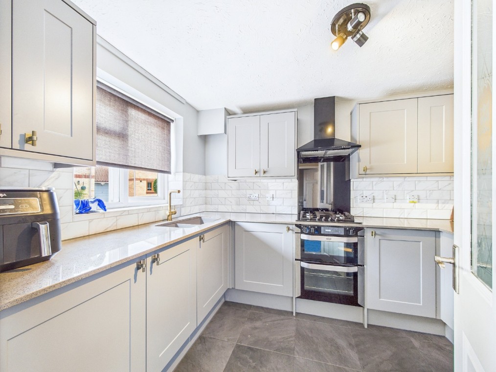 Danbury Crescent, South Ockendon, Essex, RM15 5XE