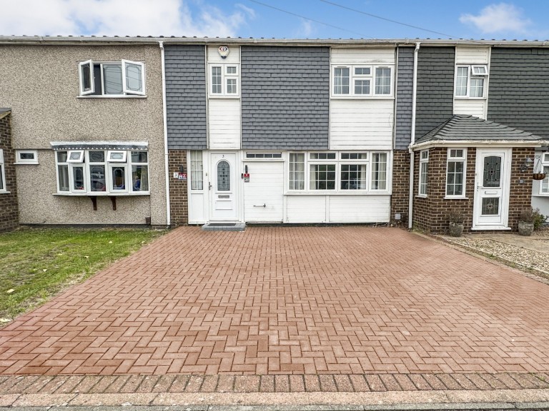 Mollands Court, South Ockendon, Essex, RM15 6DP