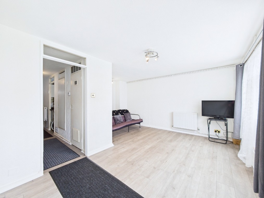 Verbena Close, South Ockendon, Essex, RM15 6ES