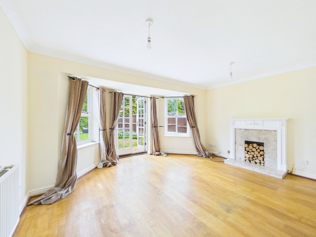 Aspen Way, South Ockendon, Essex, RM15 6TX