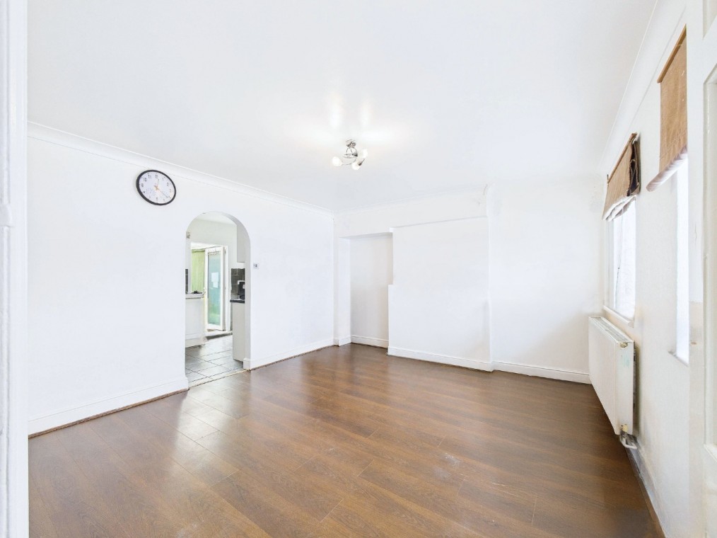 Love Lane, Aveley, South Ockendon, Essex, RM15