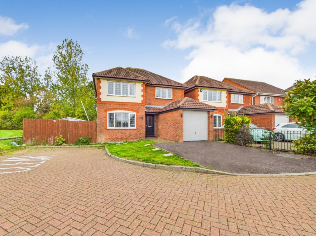 Medlar Drive, South Ockendon, Essex, RM15