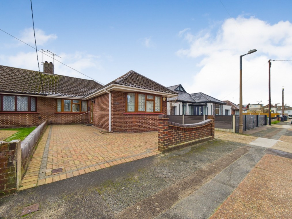 Garth Road, South Ockendon, Essex, RM15 6QU