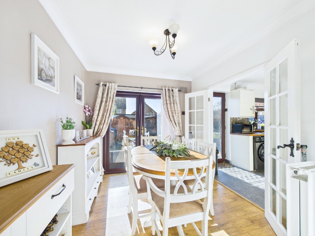 Broxburn Drive, South Ockendon, Essex, RM15