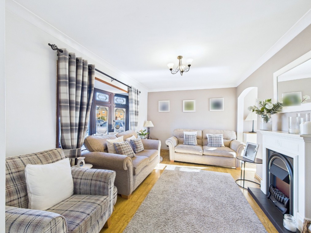 Broxburn Drive, South Ockendon, Essex, RM15