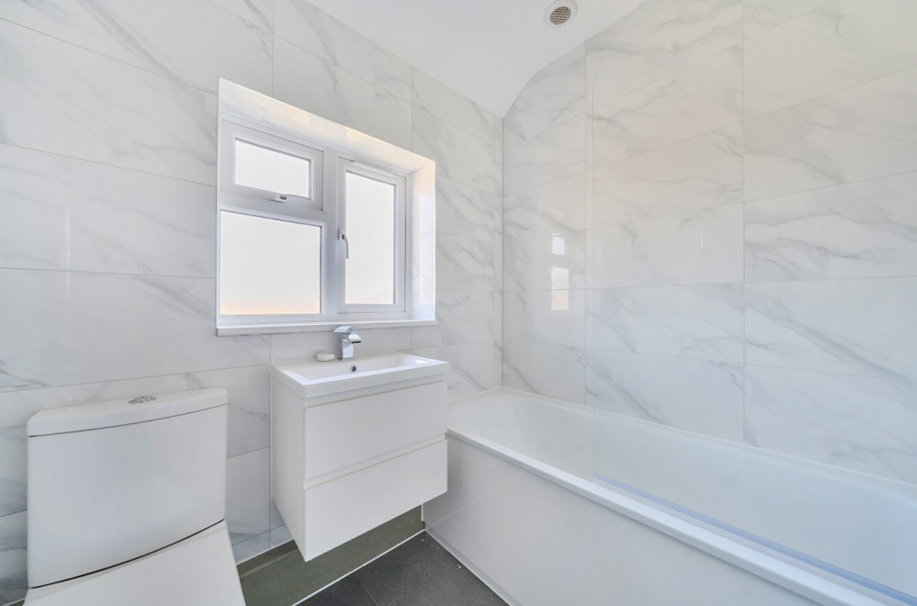 Ravel Gardens, South Ockendon, RM15 4NH