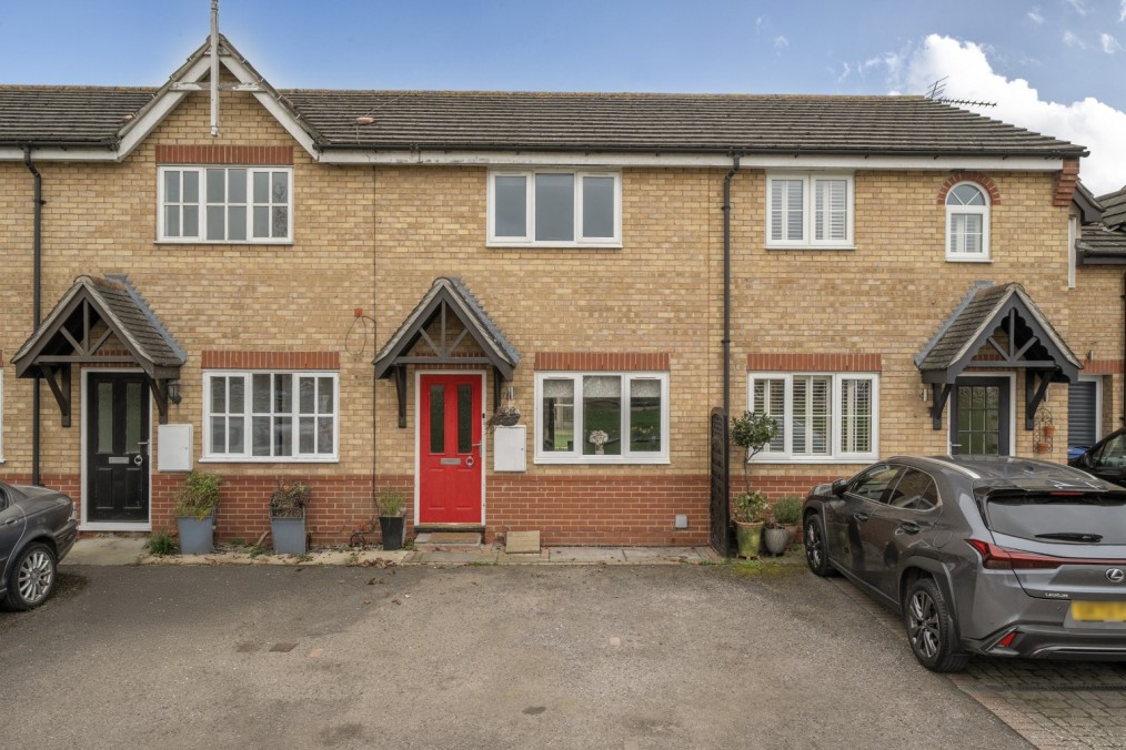 Holly Drive, South Ockendon, Essex, RM15 6TG