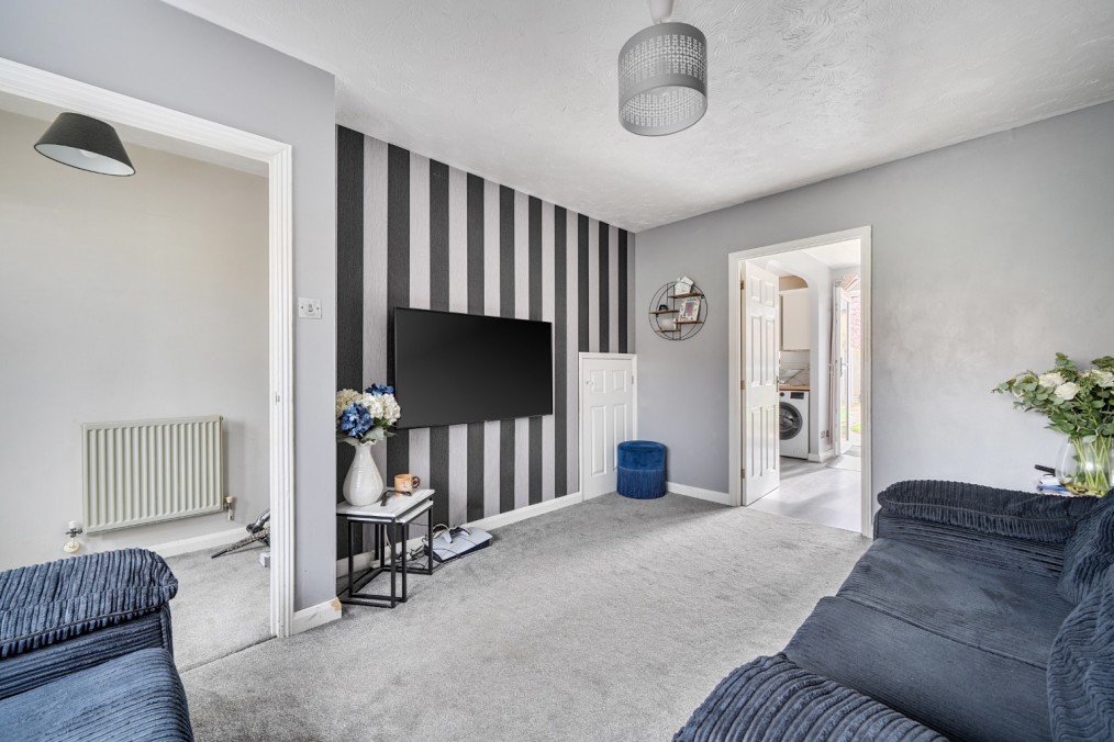 Holly Drive, South Ockendon, Essex, RM15 6TG