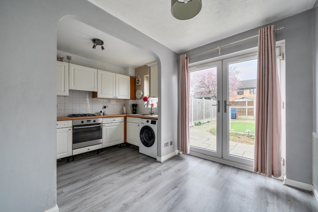 Holly Drive, South Ockendon, Essex, RM15 6TG