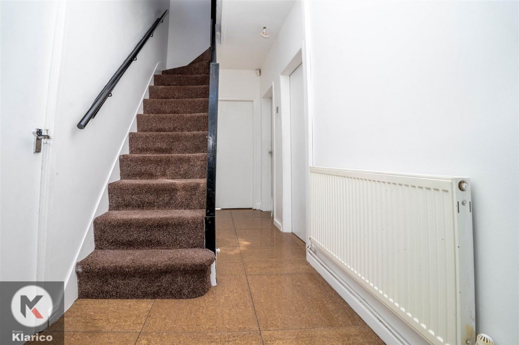 Hangleton Drive, Birmingham, B11