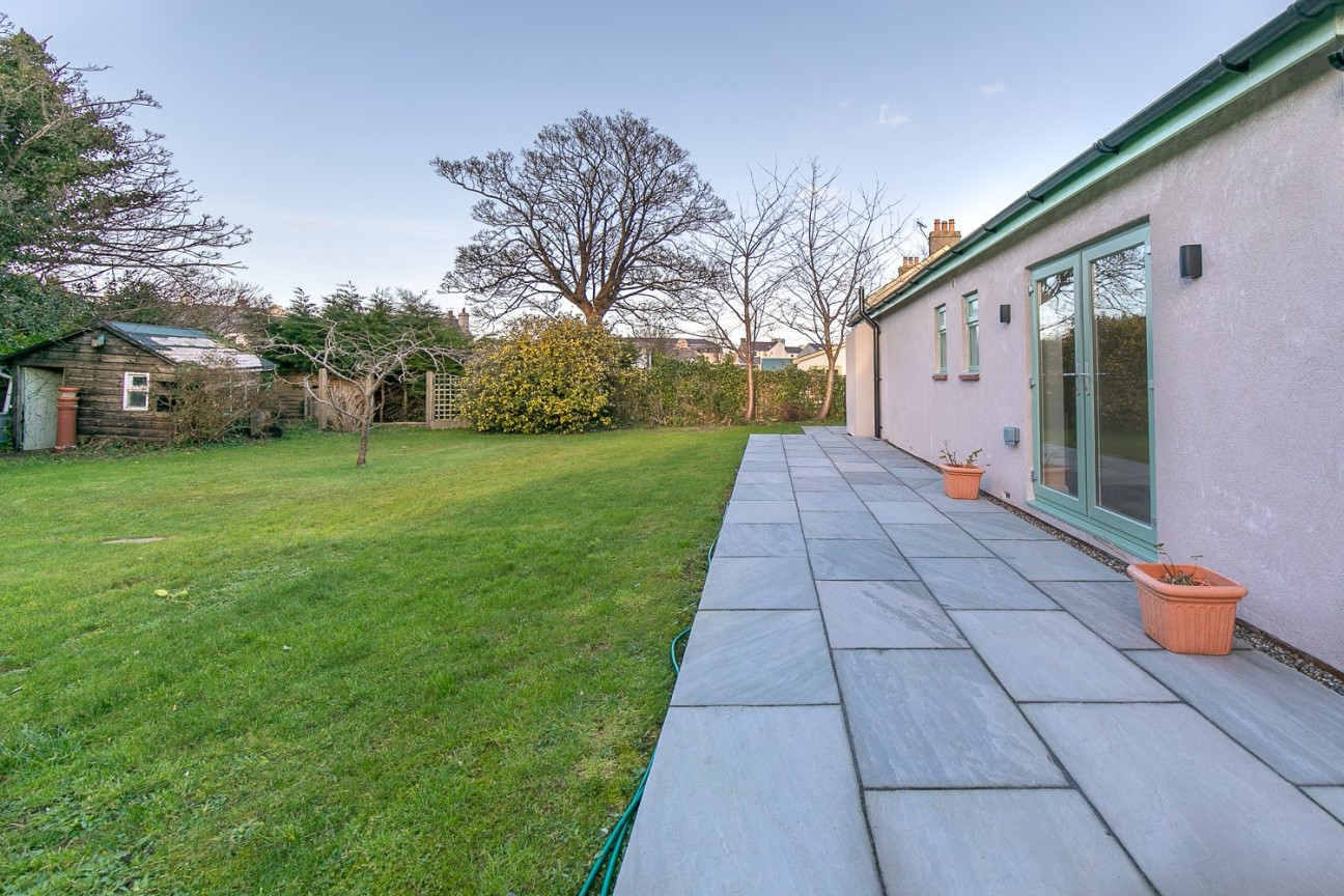 Linden Lea, Brookfield Avenue, Ramsey, Isle of Man, IM8 2AD Manxmove