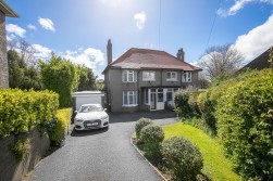 76, Main Road, Onchan, IM3 1AL
