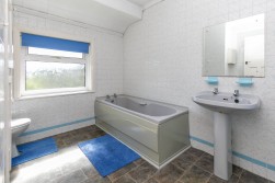 76, Main Road, Onchan, IM3 1AL