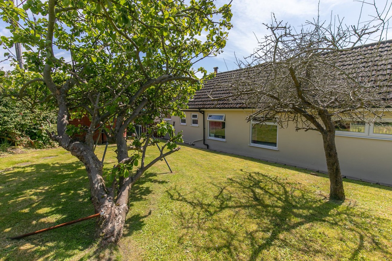 Dhoon Rushen, Surby Road, Port Erin, Isle of Man, IM9 6TE