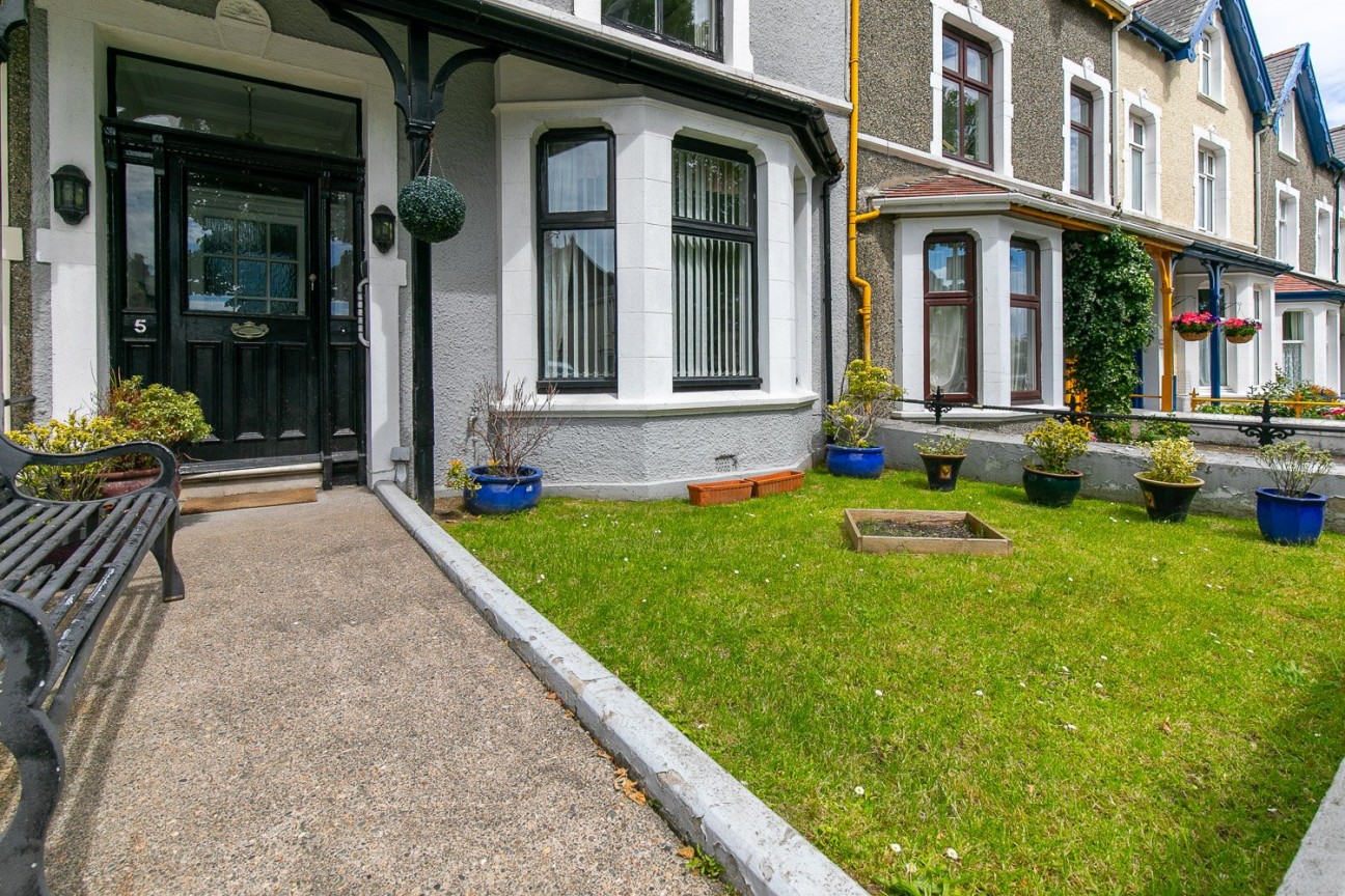 5 Woodbourne Villas, 32, Alexander Drive, Douglas, Isle of Man, IM2 3QG