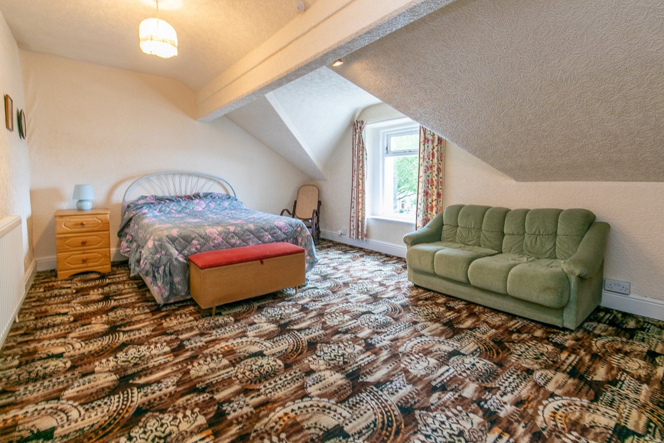 5 Woodbourne Villas, 32, Alexander Drive, Douglas, Isle of Man, IM2 3QG
