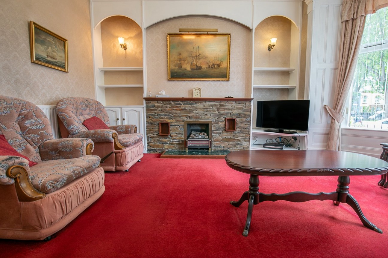 5 Woodbourne Villas, 32, Alexander Drive, Douglas, Isle of Man, IM2 3QG
