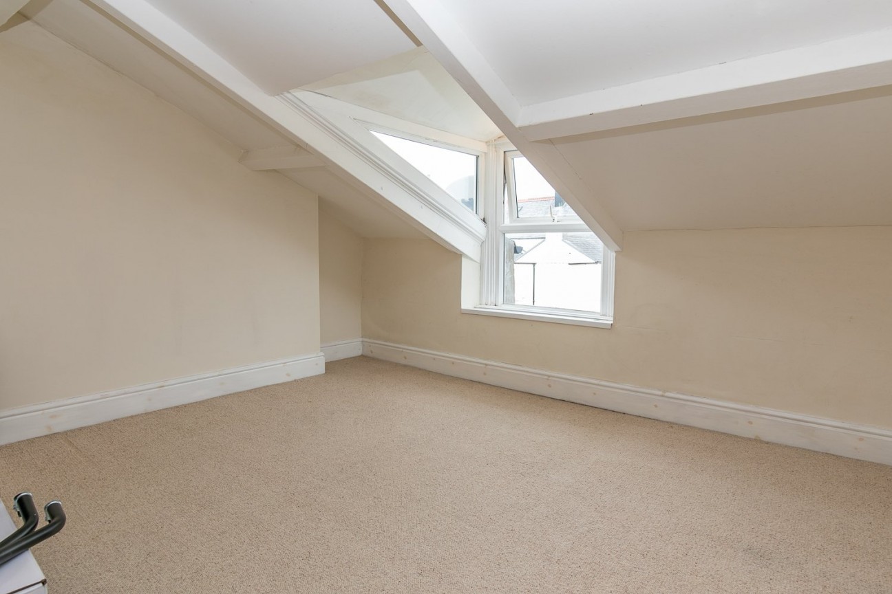10, Eastfield, Douglas, Isle of Man, IM1 4AU