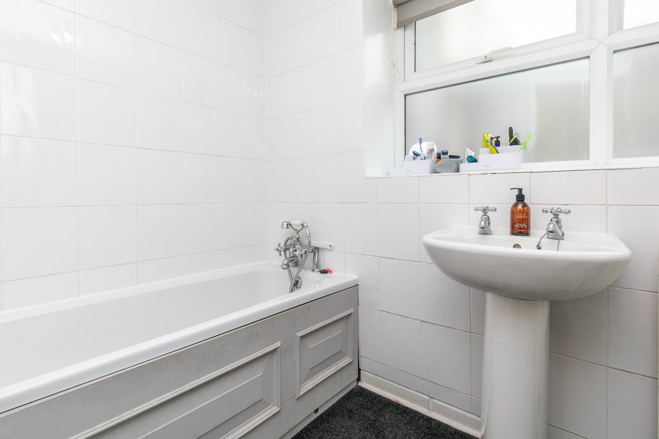 10, Eastfield, Douglas, Isle of Man, IM1 4AU