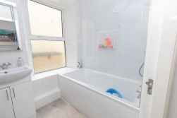 1, Eskdale Apartments Queens Drive West, Ramsey, Isle of Man, IM8 2JD