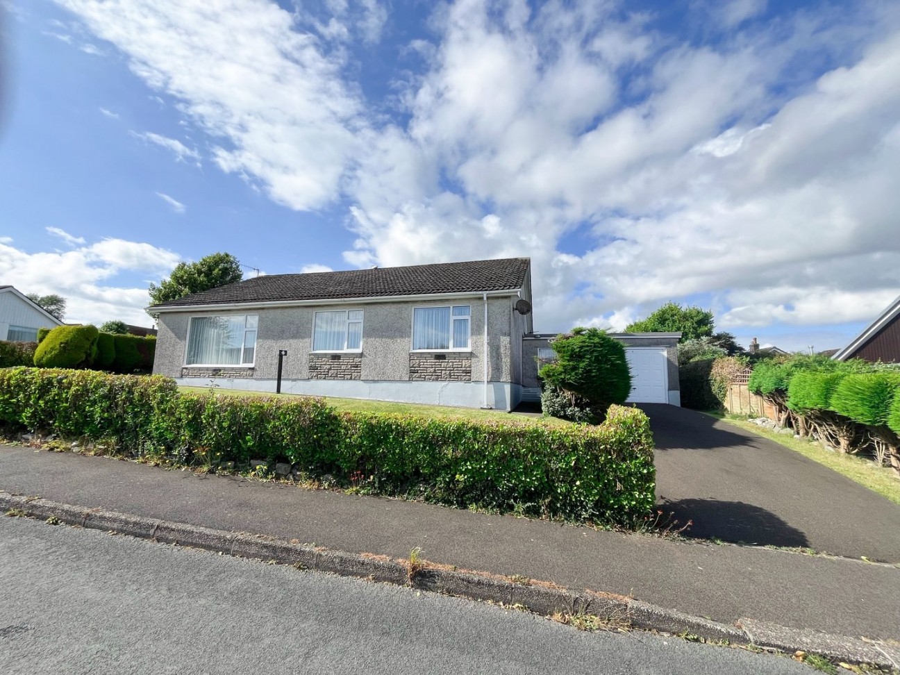 4, Hillcrest Grove, Onchan, Isle of Man, IM3 3HY