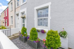 11, Church Avenue, Onchan, IM3 4EG