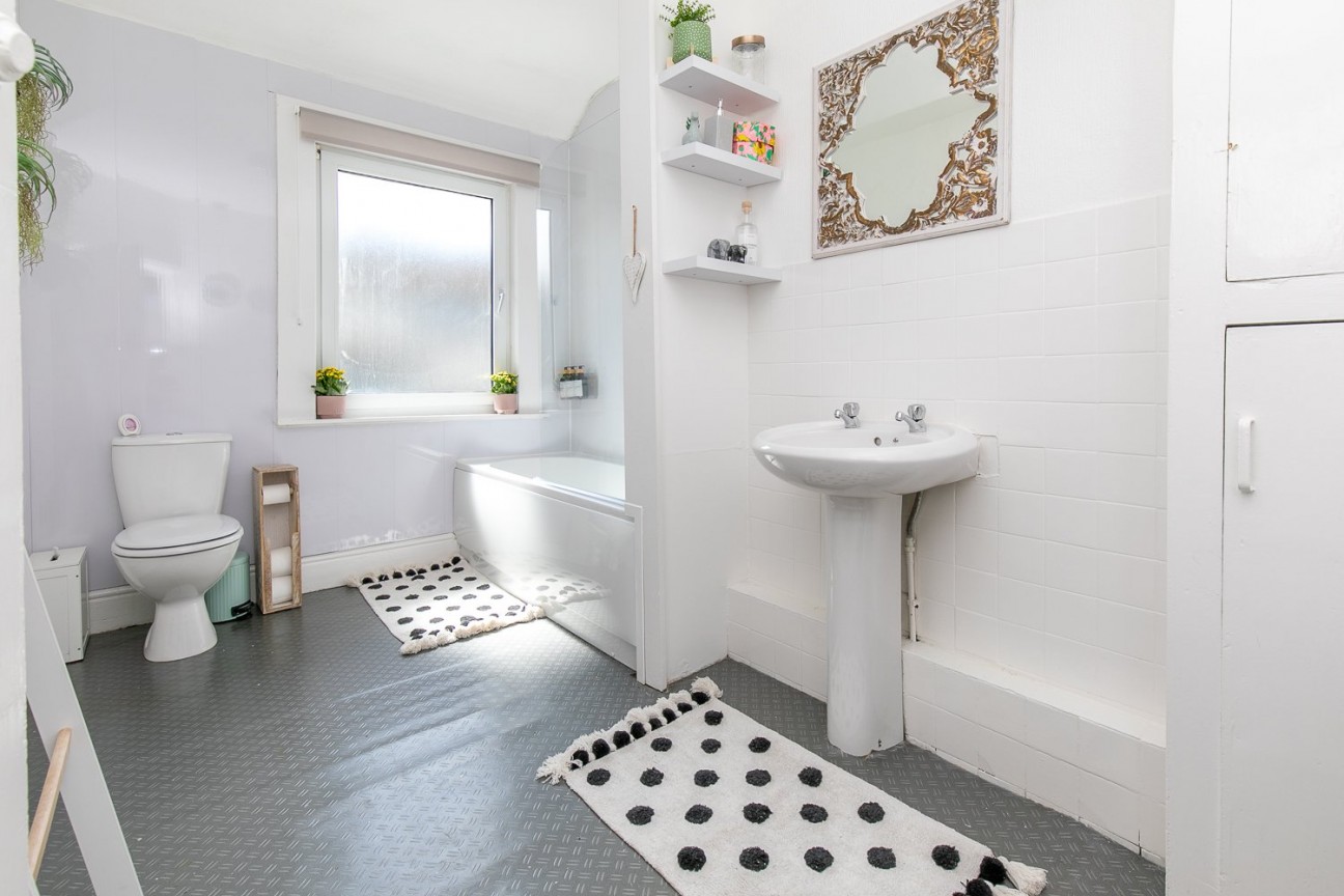 11, Church Avenue, Onchan, IM3 4EG