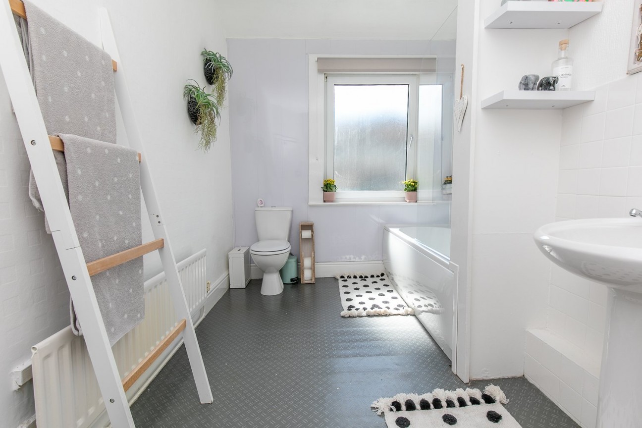 11, Church Avenue, Onchan, IM3 4EG