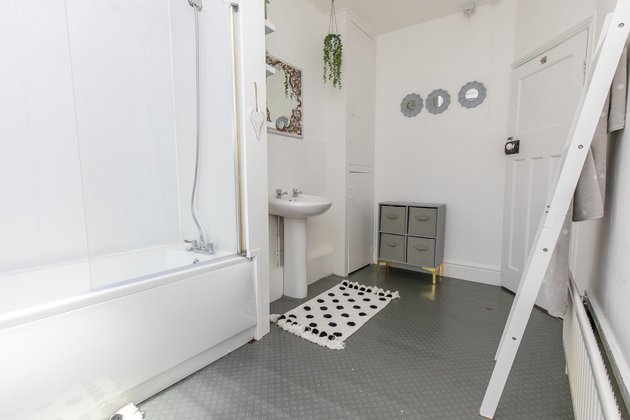 11, Church Avenue, Onchan, IM3 4EG