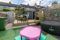 11, Church Avenue, Onchan, IM3 4EG