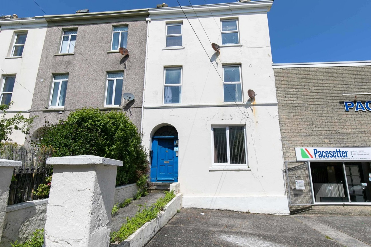 Flat 2, 4 Harris Terrace, Douglas, Isle of Man, IM1 3AH