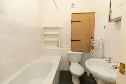 Flat 2, 4 Harris Terrace, Douglas, Isle of Man, IM1 3AH