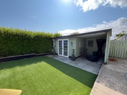 10, The Fairway, Onchan, IM3 2EL