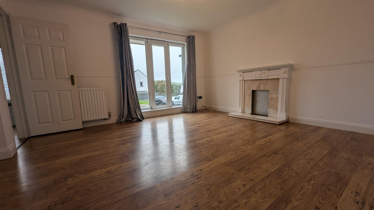 18, Ballakermeen Close, Douglas, IM1 4HX