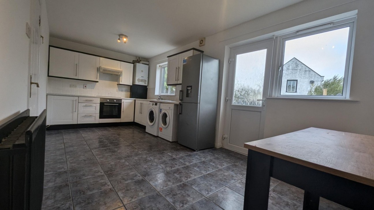 18, Ballakermeen Close, Douglas, IM1 4HX