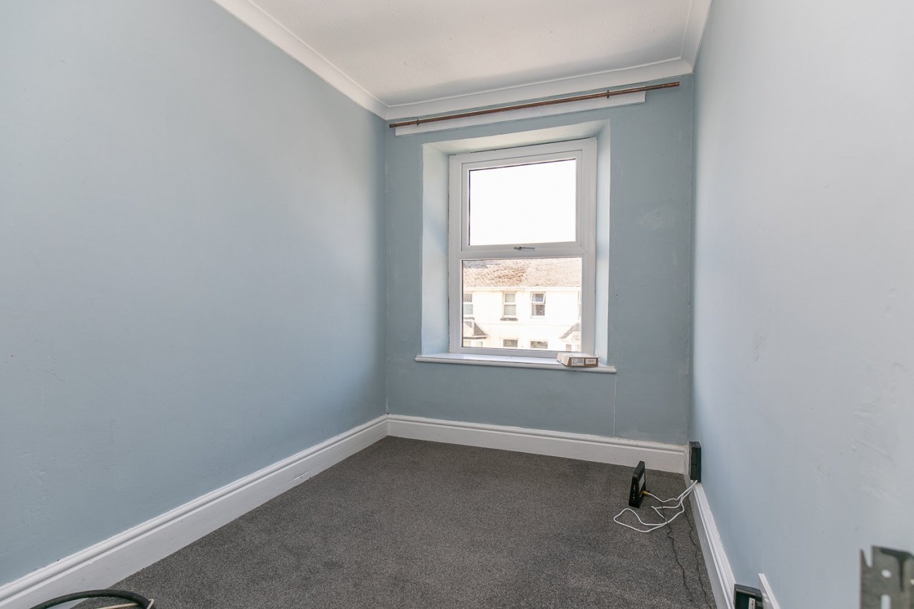 12, Victoria Avenue, Onchan, IM3 1BD