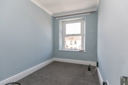 12, Victoria Avenue, Onchan, IM3 1BD