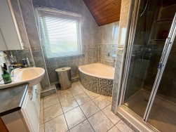 78, Summerhill Road, Onchan, IM3 1NH