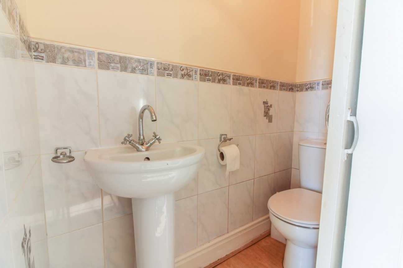Flat 2, Frankville Court, Woodville Terrace, Douglas, IM2 4HA