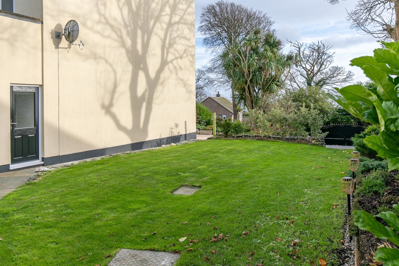 Seacliffe, Old Castletown Road, Port Soderick, IM4 1BB